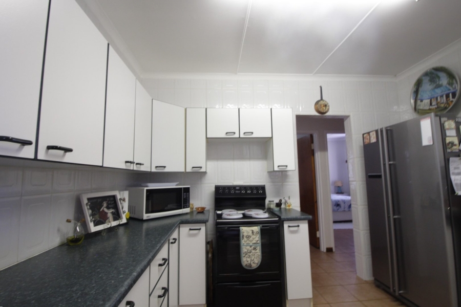 3 Bedroom Property for Sale in Jeffreys Bay Central Eastern Cape